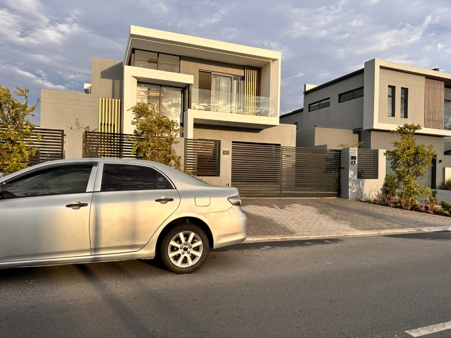 4 Bedroom Property for Sale in Sandown Western Cape